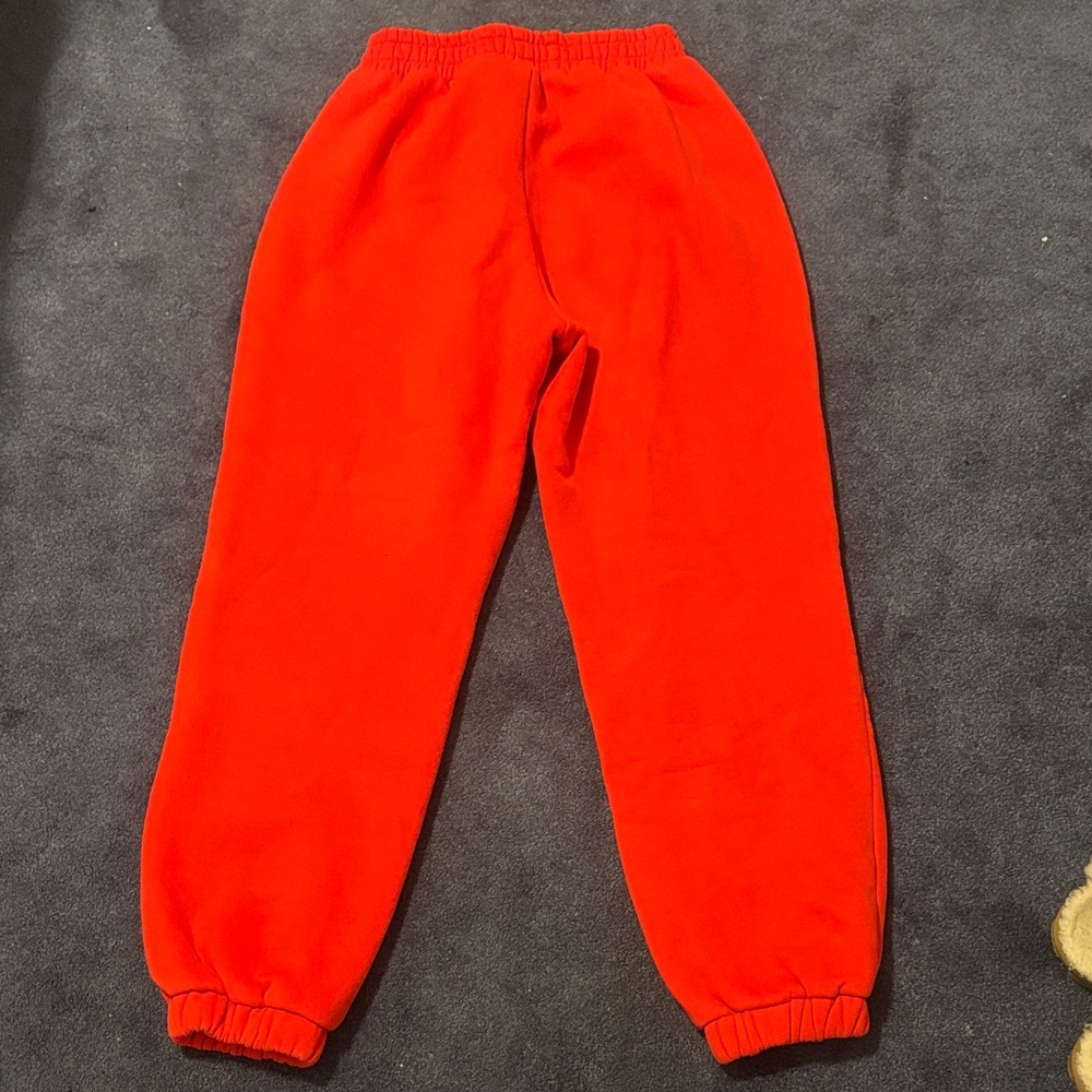 Comfort Red Women's Hooded Jacket & Jogger Set - Picture 6 of 9